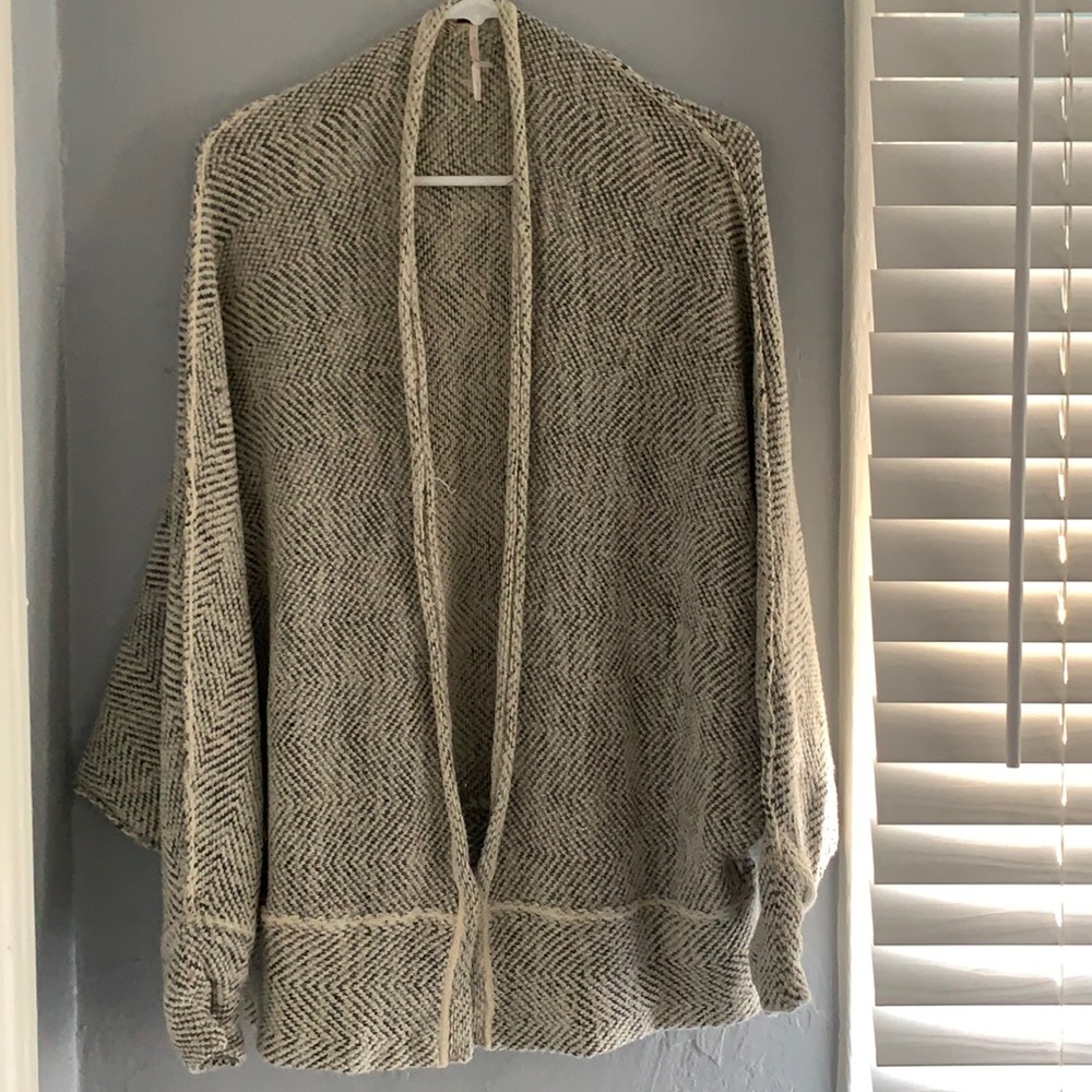 Free people scoop sweater/ shawl